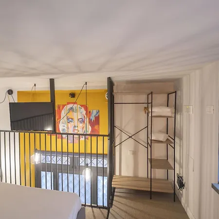 Design And Colorful Loft Near Pamphili Apartment
