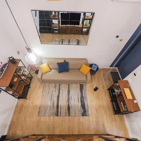 Design And Colorful Loft Near Pamphili Apartment Rom
